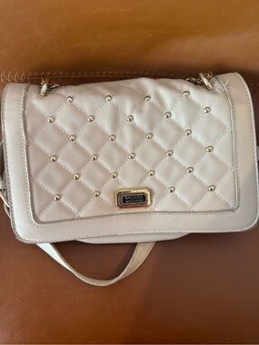 BADGLEY MISCHKA Quilted Cream Chain Crossbody